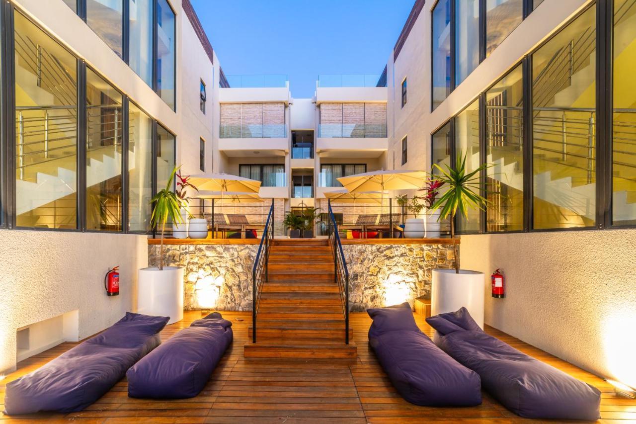 One Bay Residence Apartment 6 Pereybere Beach Exterior photo