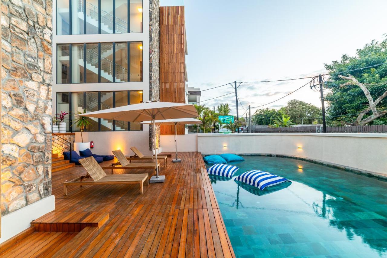 One Bay Residence Apartment 6 Pereybere Beach Exterior photo