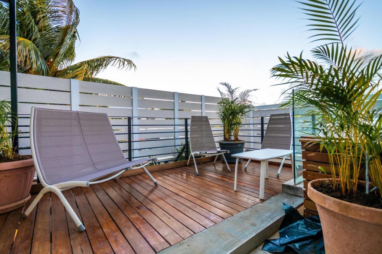 One Bay Residence Apartment 6 Pereybere Beach Exterior photo